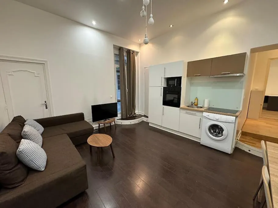 Awesome 2Br 5 Min To Arc De Triomphe Apartment Paris